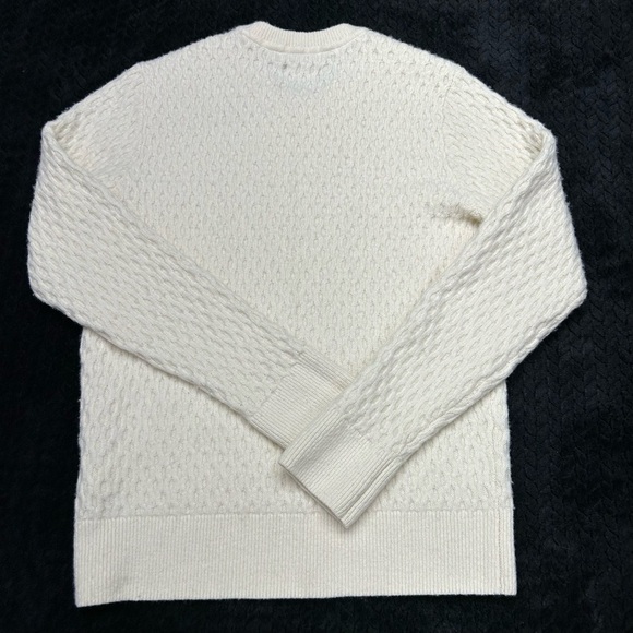 Abercrombie & Fitch Women’s Woo Blend Textured Cream Crewneck Sweater XS PREPPY - Picture 2 of 11